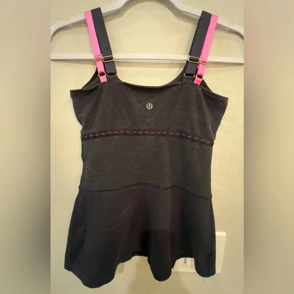 Lululemon size 2 gray black and pink top